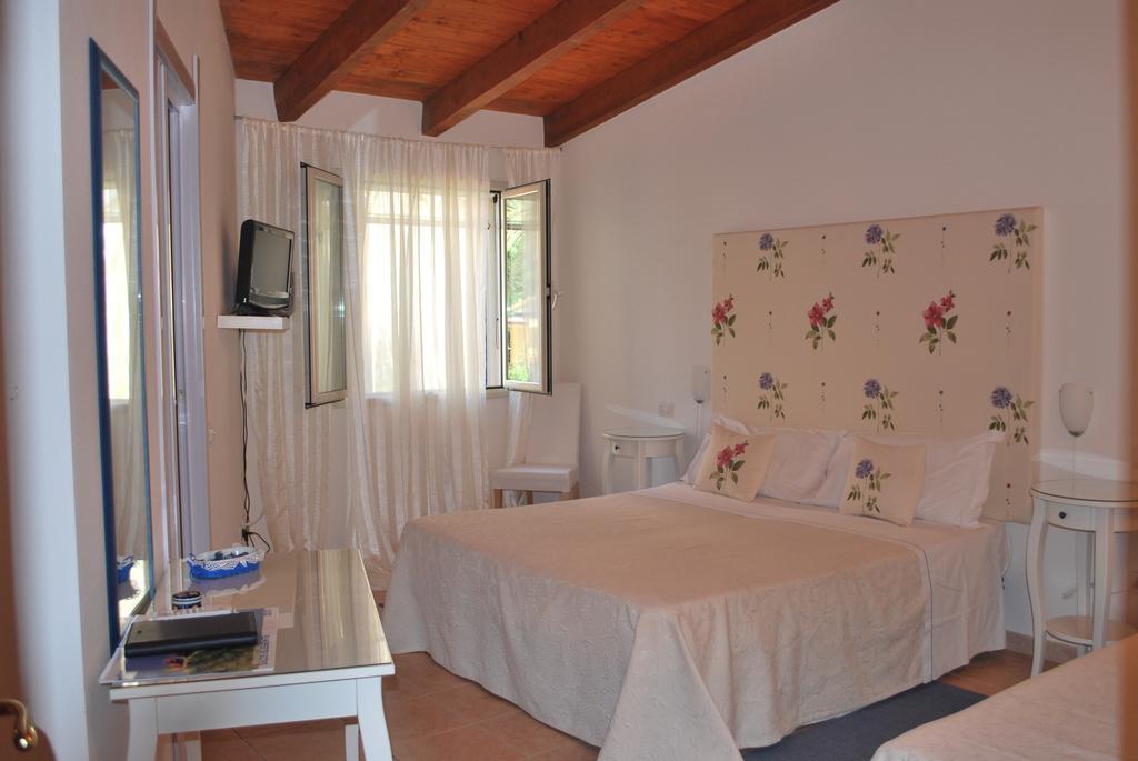 La Jacaranda Sant'Antioco Phòng bức ảnh
